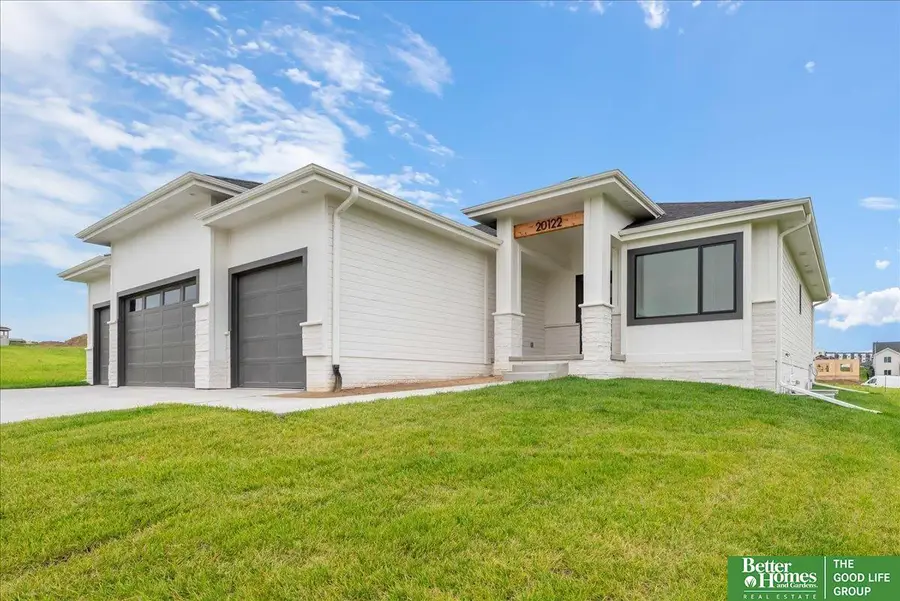 5725 197th Avenue, Elkhorn, NE 68022 - #2