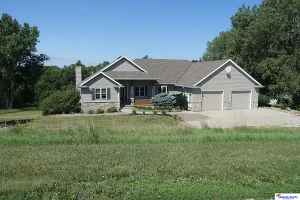 729 Arneal Road, North Bend, NE 68649