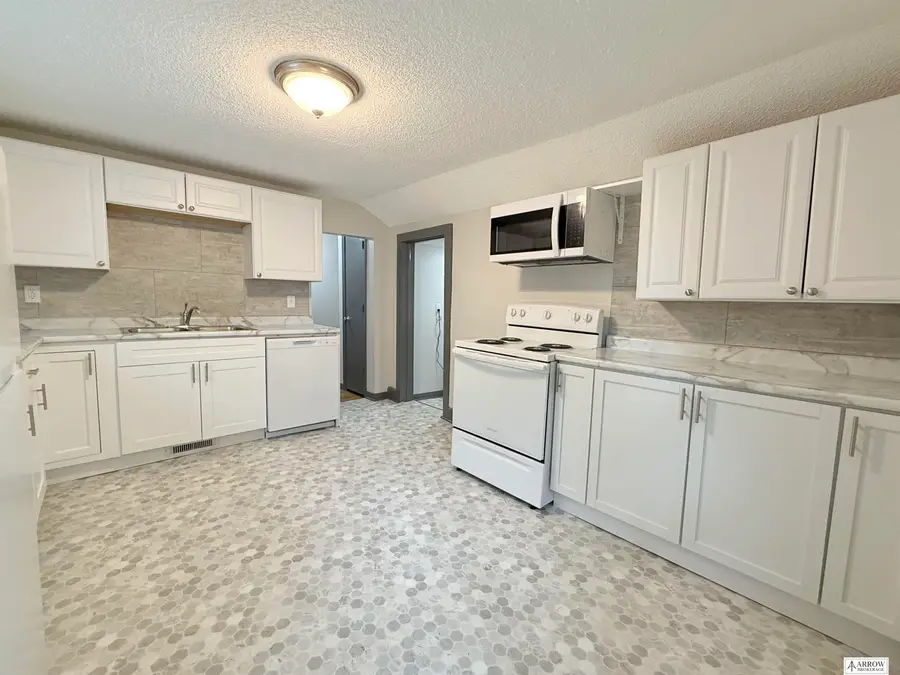 236 W E Street, Lincoln, NE 68508 - #3