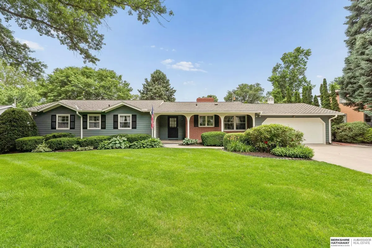 10725 Cedar Street, Omaha, NE 68124 - #1