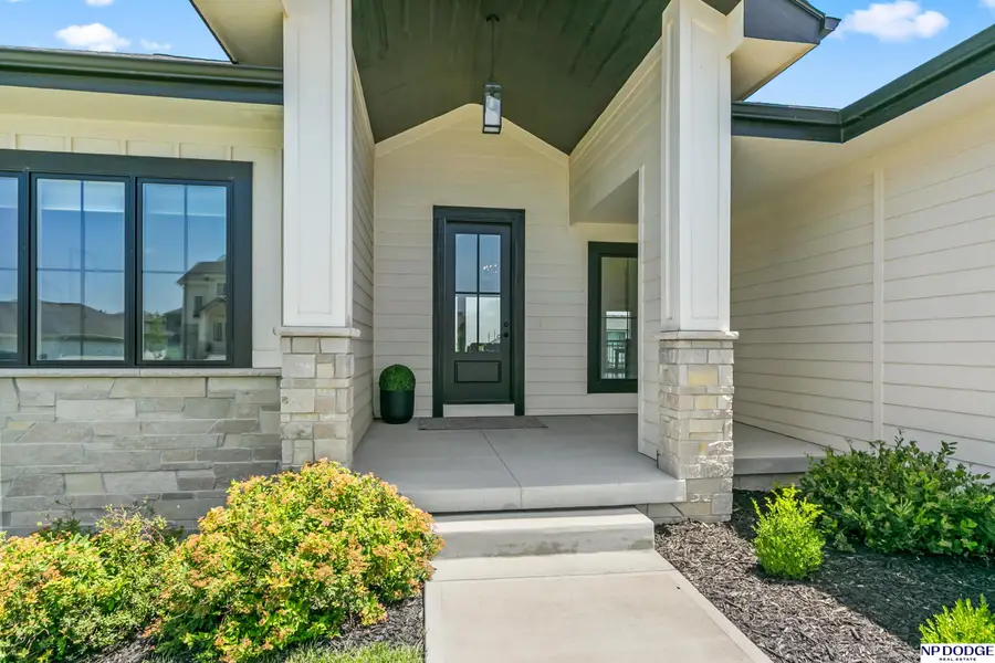 5413 N 206 Street, Elkhorn, NE 68022 - #3