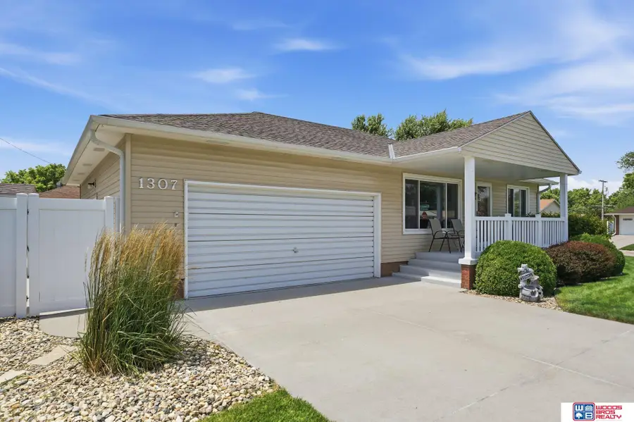1307 N Baltimore Avenue, Hastings, NE 68901 - #3