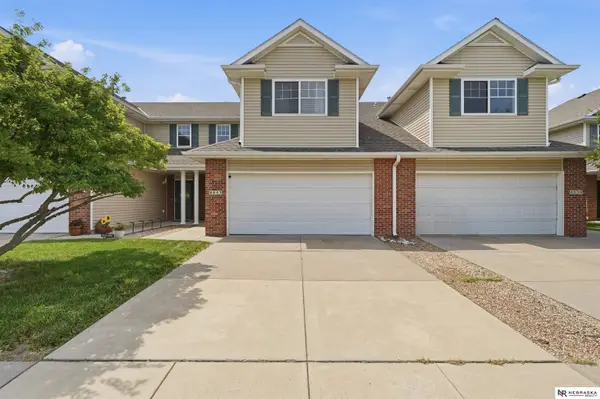 8843 Venice Lane, Lincoln, NE 68526