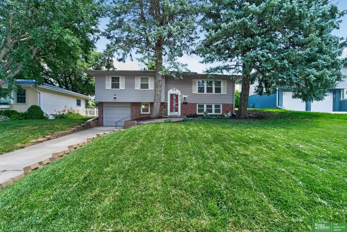 5111 S 94th Avenue, Omaha, NE 68127 - #1