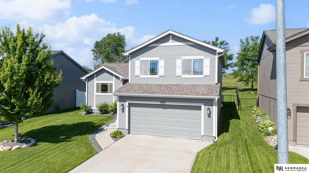 7522 N 143rd Avenue Circle, Omaha, NE 68142 - #1