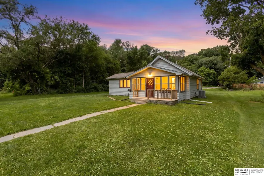 4512 N 17th Street, Omaha, NE 68110 - #2