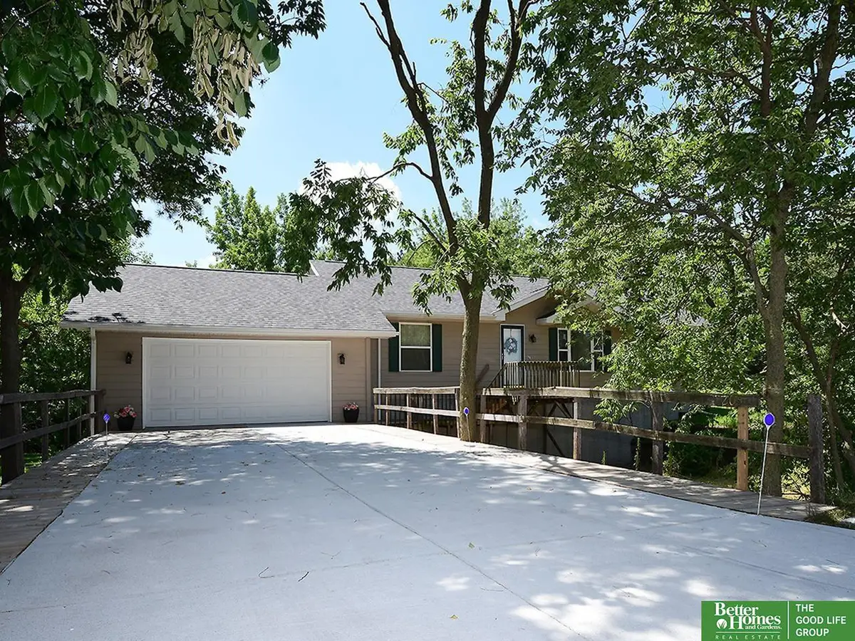 203 W 19th Street, Hastings, NE 68901 - #1