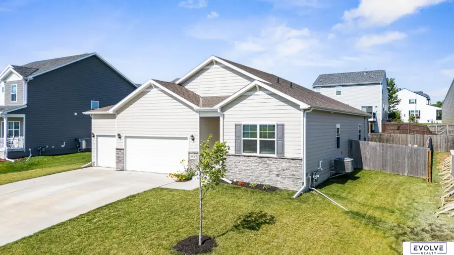 8506 S 63rd Street, Papillion, NE 68157 - #3