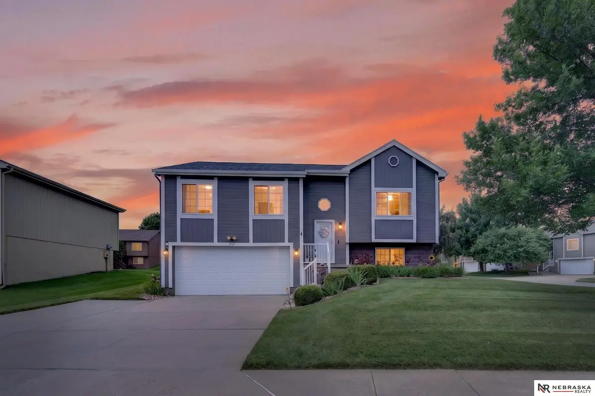 7510 N 76th Avenue, Omaha, NE 68122 - #1