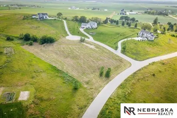 12013 S 230th Circle, Gretna, NE 68028