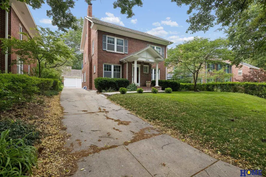 2941 Jackson Drive, Lincoln, NE 68502 - #2