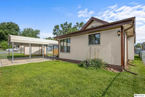 6517 Gilmore Avenue, Omaha, NE 68107