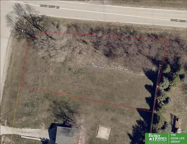 Forest Lane, Plattsmouth, NE 68048