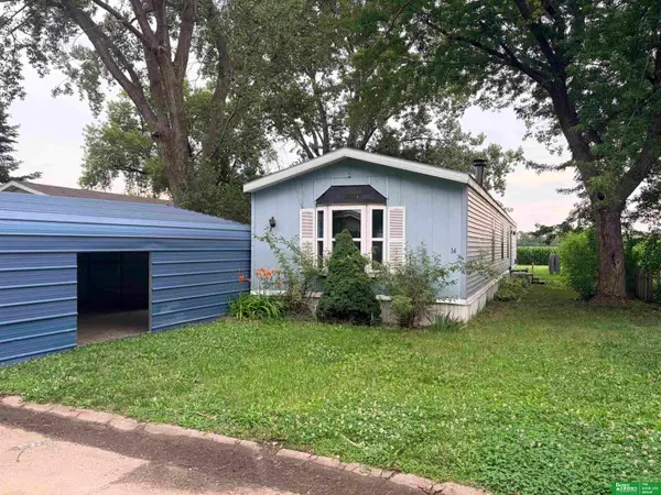 14 York Mobile Plaza Court, York, NE 68467