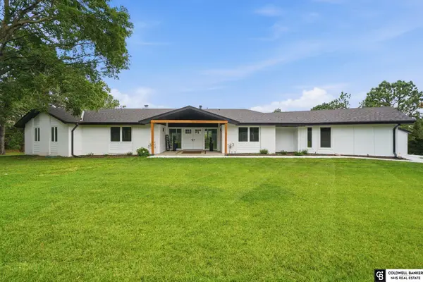 2505 S 70th Street, Lincoln, NE 68506