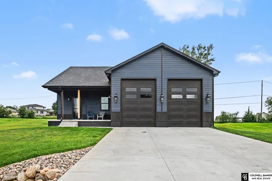 1929 Beaver Lake Boulevard, Plattsmouth, NE 68048 - #2