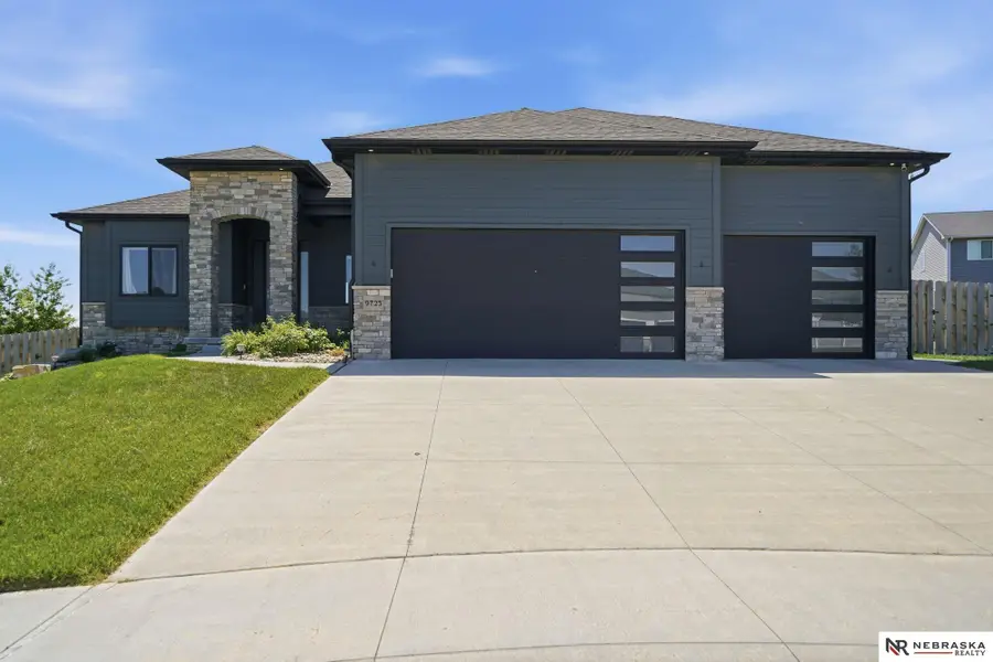 9725 Modena Court, Lincoln, NE 68526 - #2