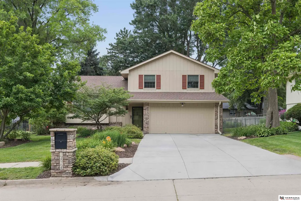 5424 S 106th Street, Omaha, NE 68127 - #1