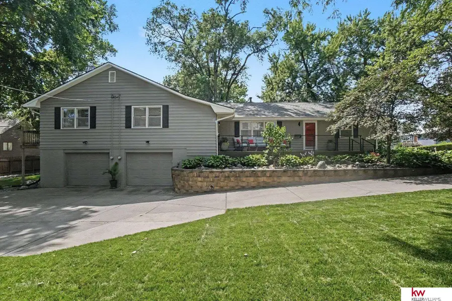 6025 Lafayette Avenue, Omaha, NE 68106 - #2