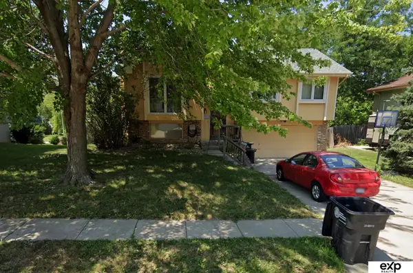 8232 Willit Street, Omaha, NE 68122