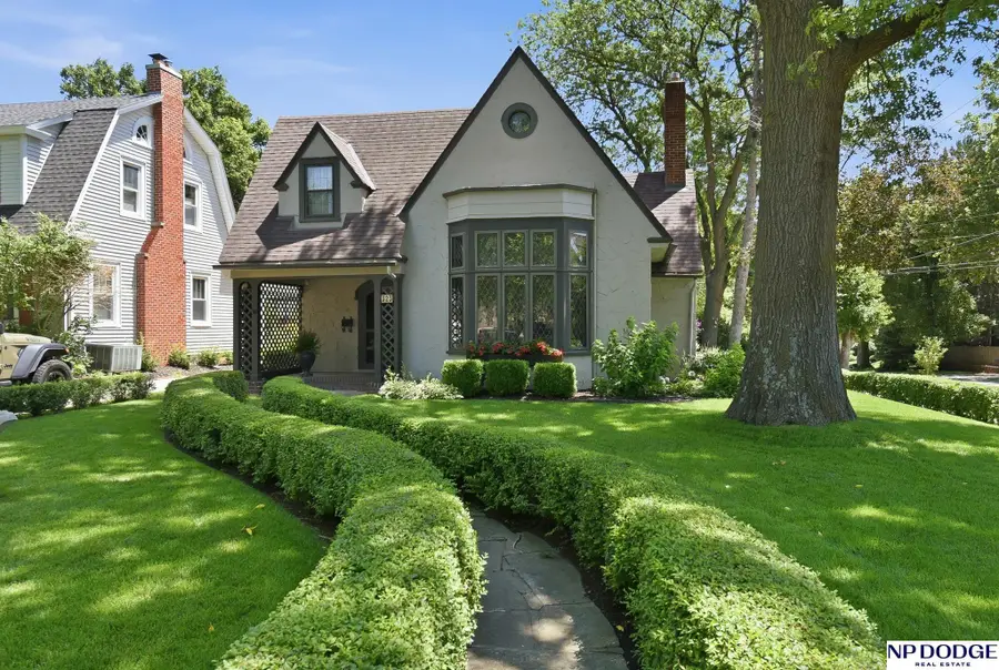 323 S 51 Avenue, Omaha, NE 68132 - #2