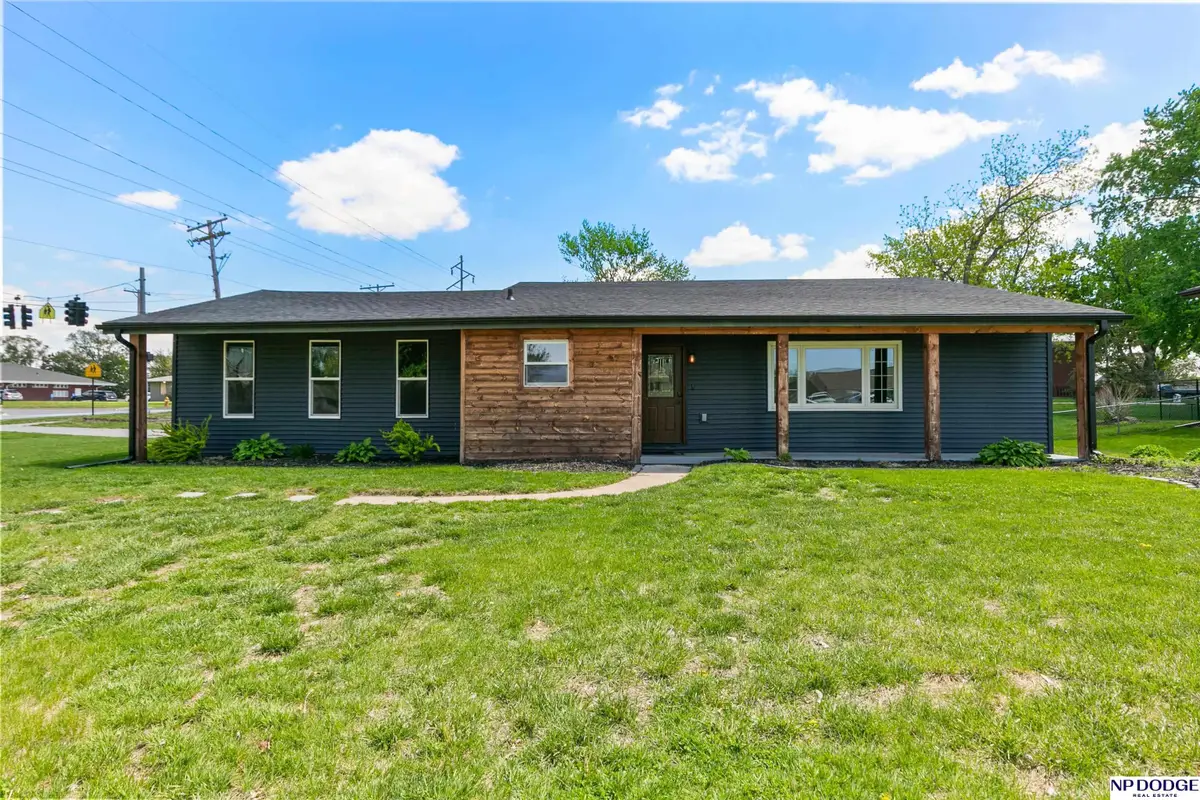 801 S East Street, Valley, NE 68064 - #1