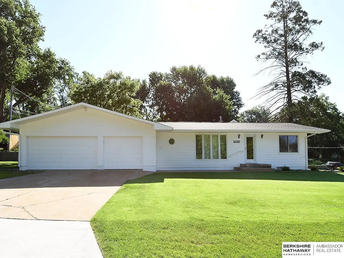 7803 North Ridge Drive, Omaha, NE 68112 - #1
