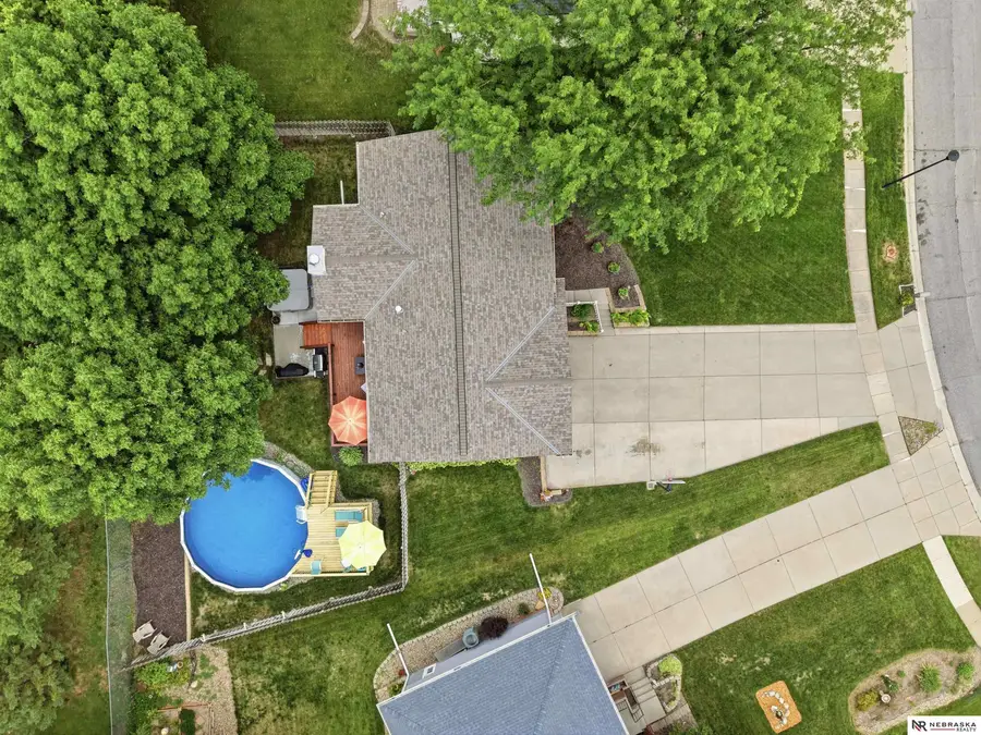 3216 S 76th Street, Lincoln, NE 68506 - #2