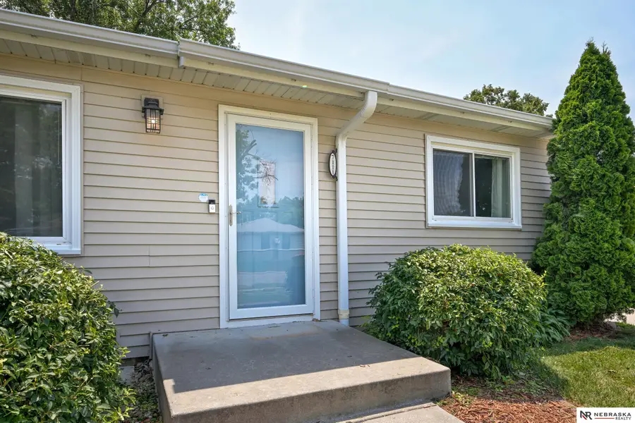 7111 Logan Avenue, Lincoln, NE 68507 - #3