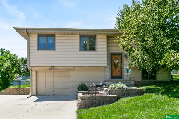 14105 Lisa Street, Omaha, NE 68138