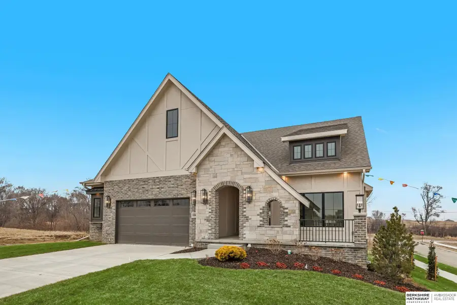 10306 Shepard Street, Papillion, NE 68046 - #2