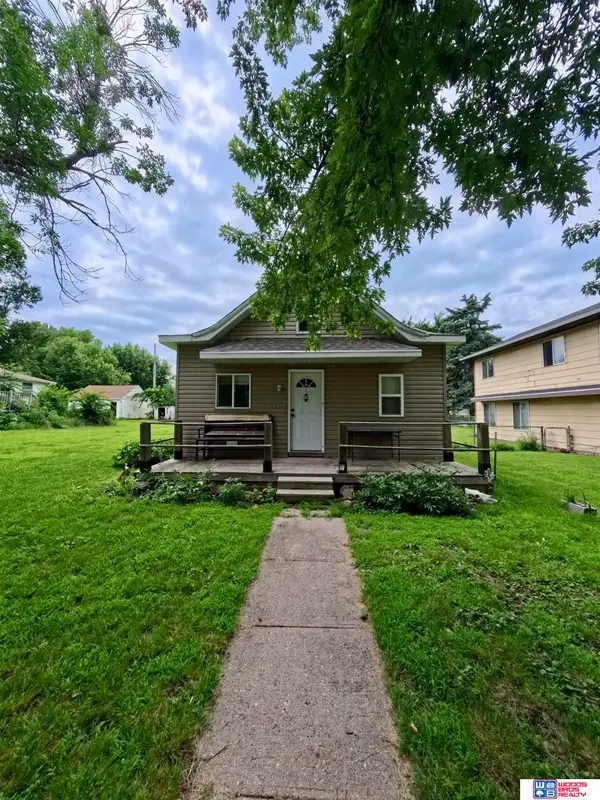 1209 15th Street, Aurora, NE 68818
