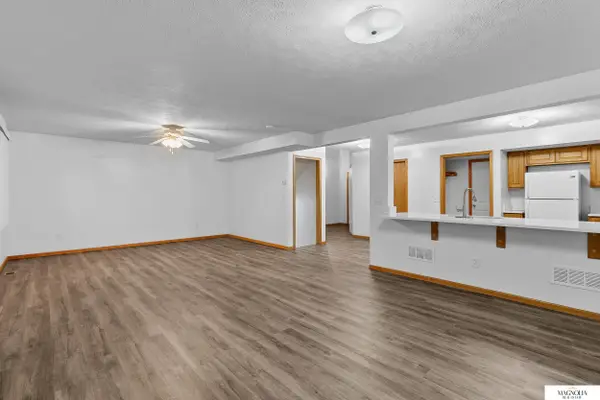 7240 Dorchester Court, Lincoln, NE 68521