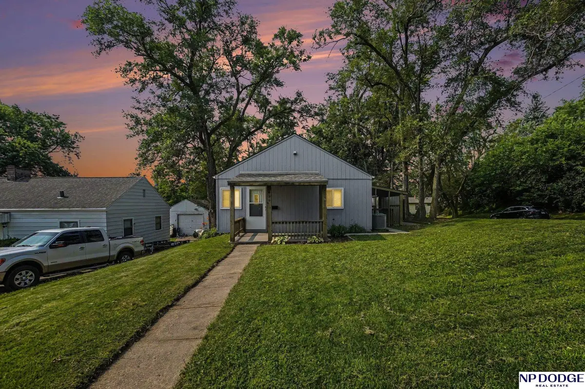 6795 Seward Street, Omaha, NE 68104 - #1