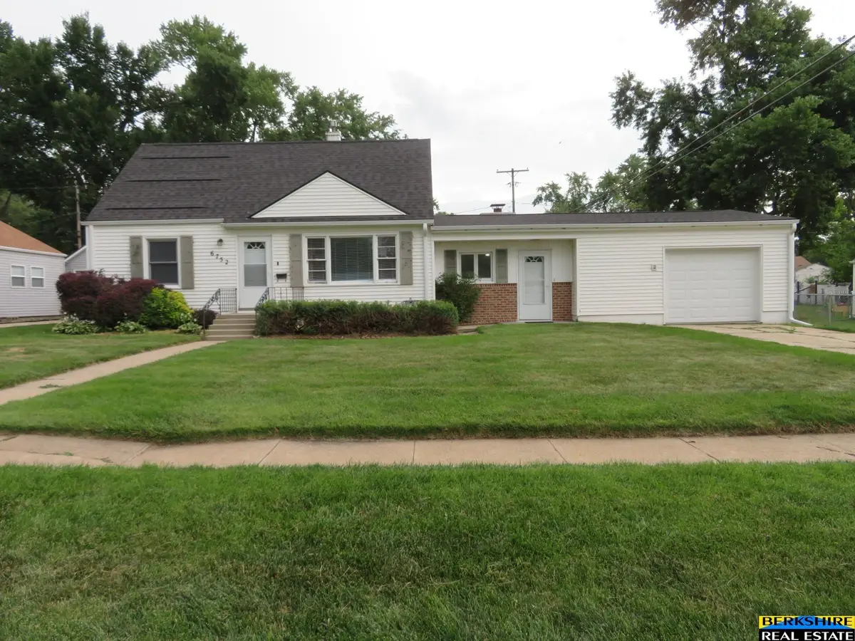 6752 Charles Street, Omaha, NE 68132 - #1