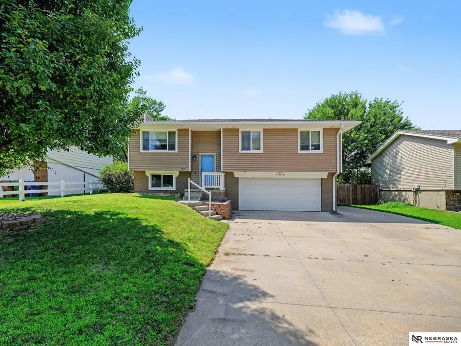 904 Evergreen Avenue, Bellevue, NE 68005 - #3