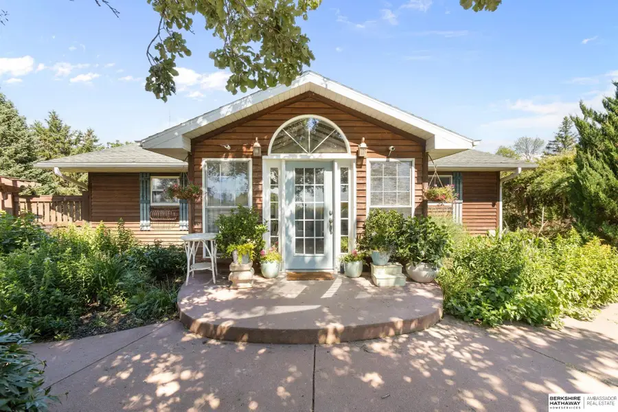 614 N 17th Street, Tekamah, NE 68061 - #3