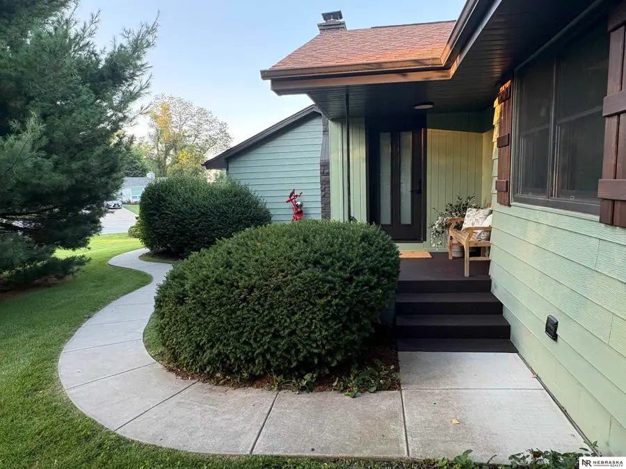 445 S 85th Street, Omaha, NE 68114 - #2