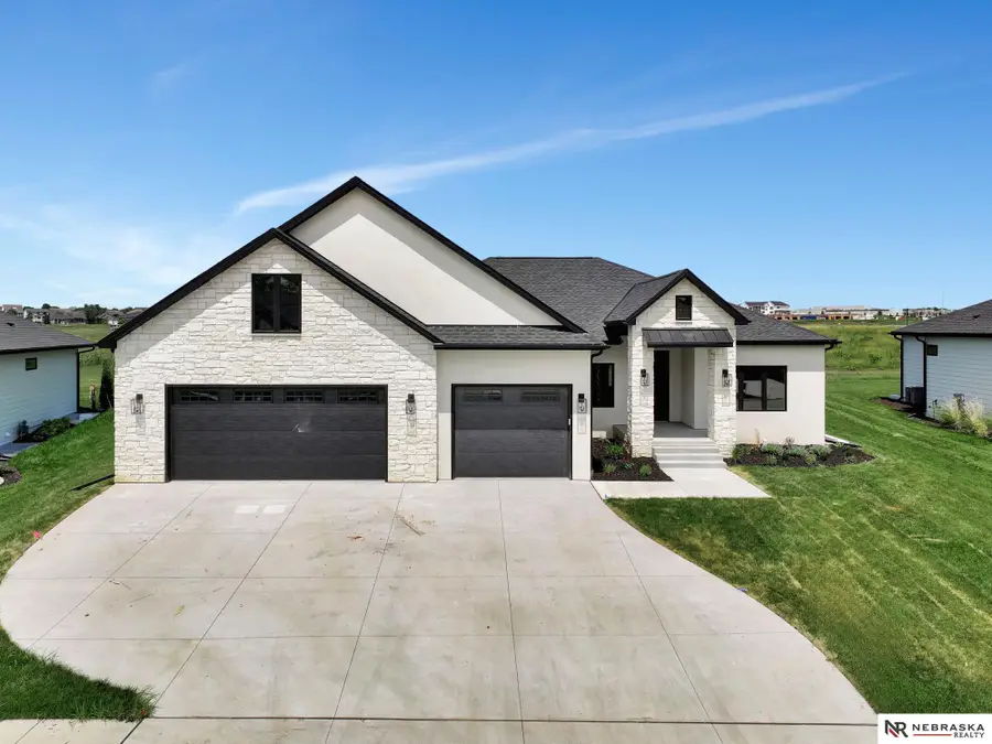 3600 Tree Line Drive, Lincoln, NE 68516 - #2