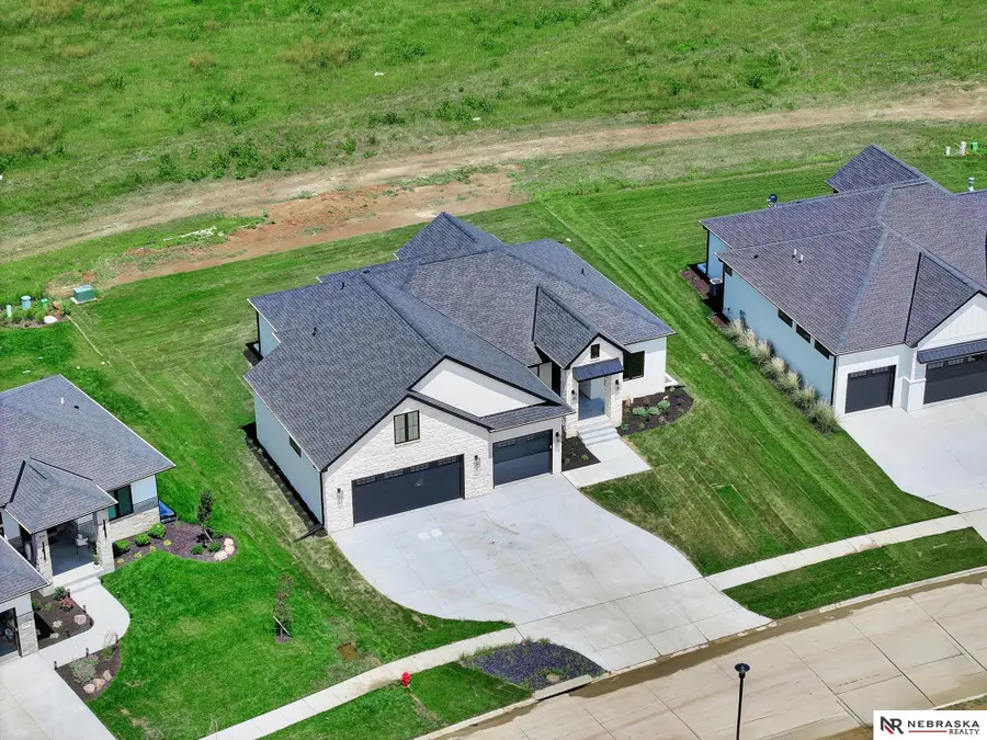 3600 Tree Line Drive, Lincoln, NE 68516 - #3