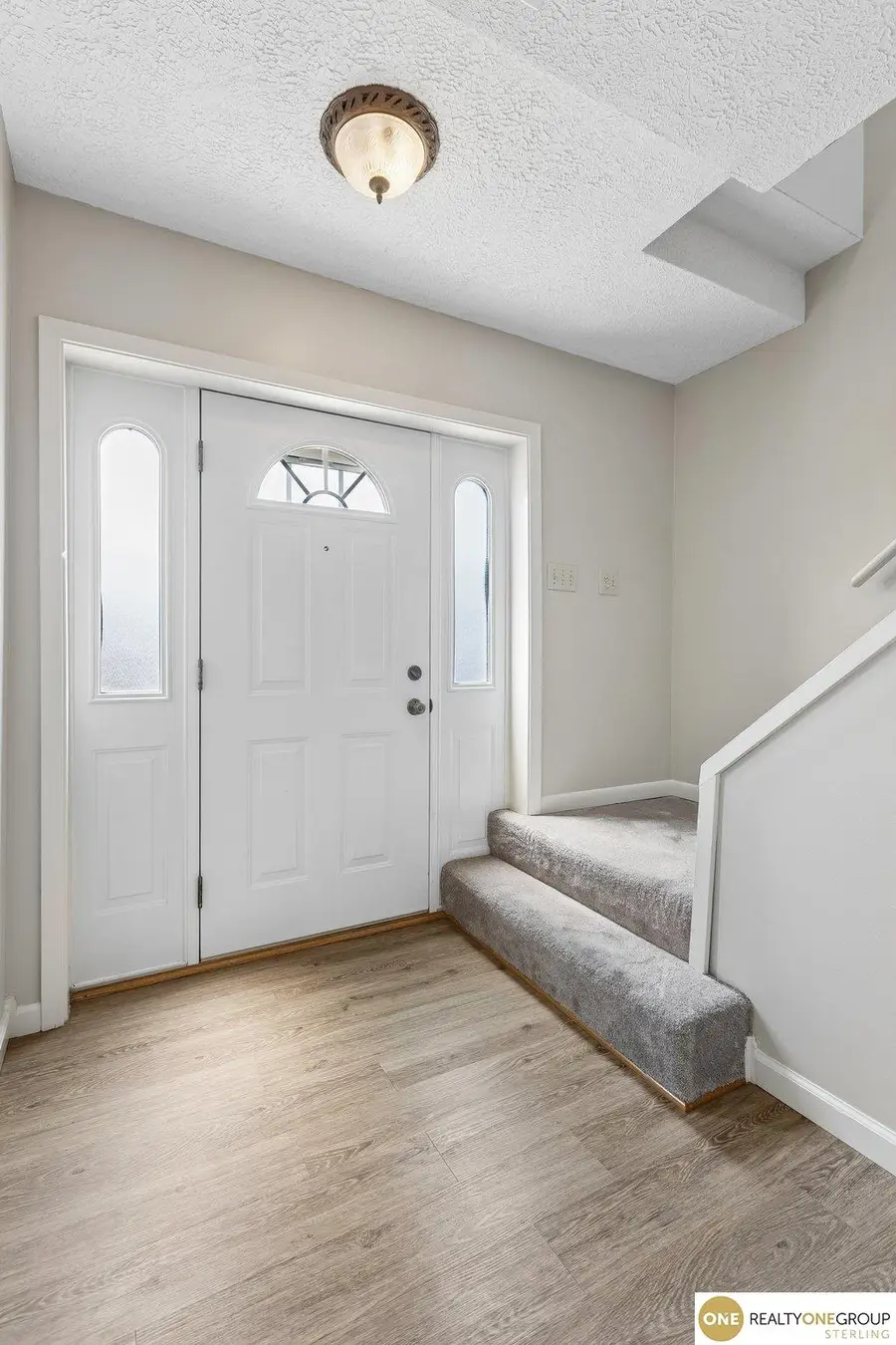 111 Summerset Circle, Papillion, NE 68133 - #2