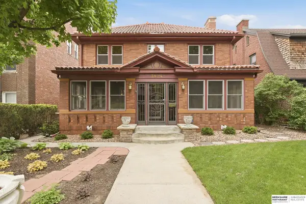 3824 Cass Street, Omaha, NE 68131