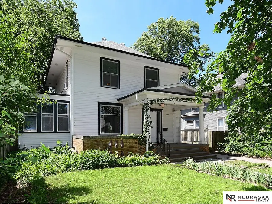 1945 Washington Street, Lincoln, NE 68502 - #2