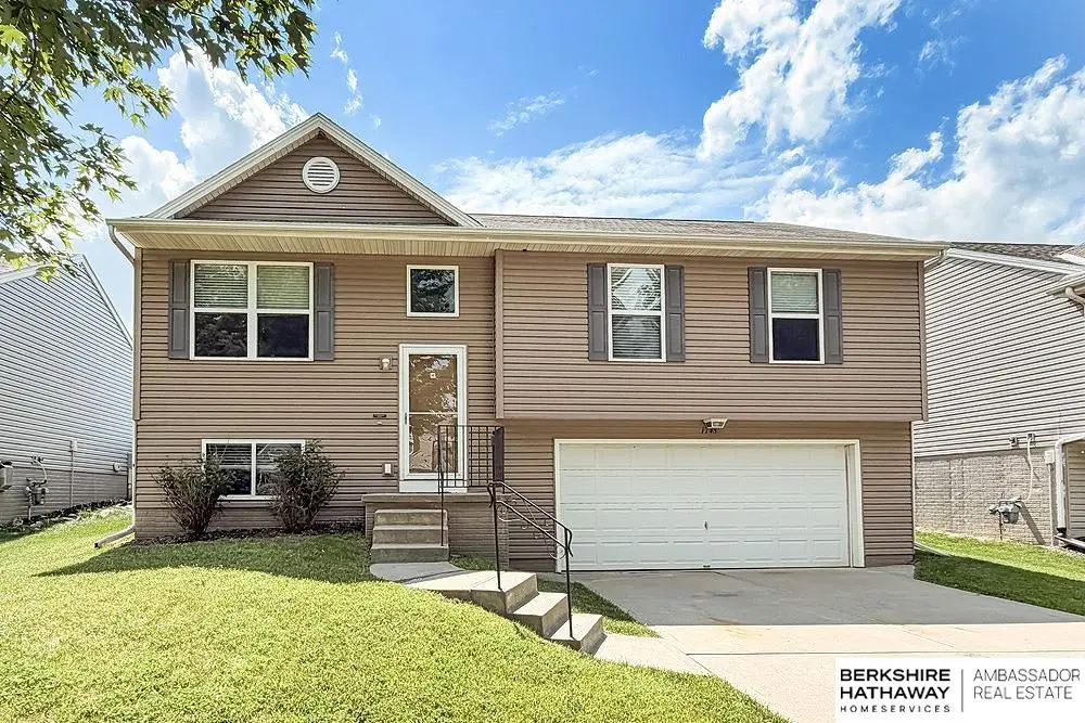 1748 N 207th Street, Elkhorn, NE 68022 - #1