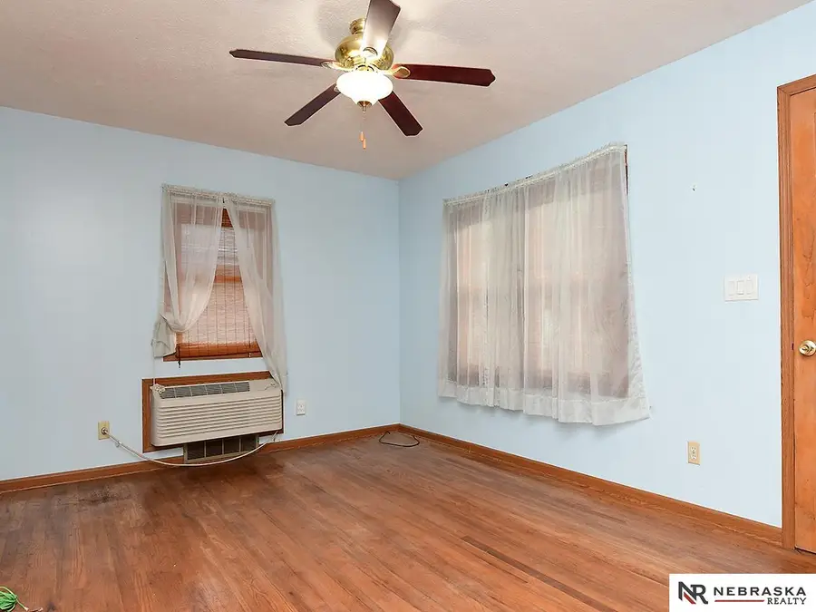 835 Ivy Avenue, Crete, NE 68333 - #3