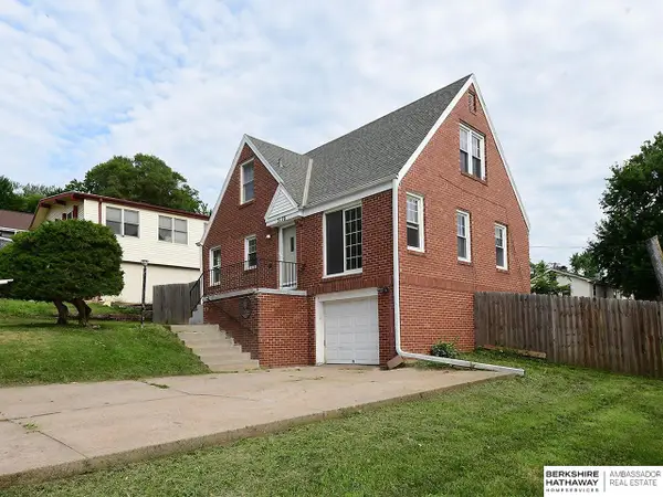 3110 Young Street, Omaha, NE 68112