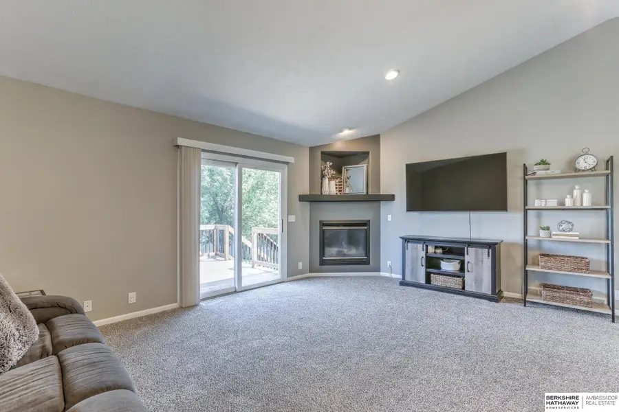 810 Clearwater Drive, Papillion, NE 68046 - #3