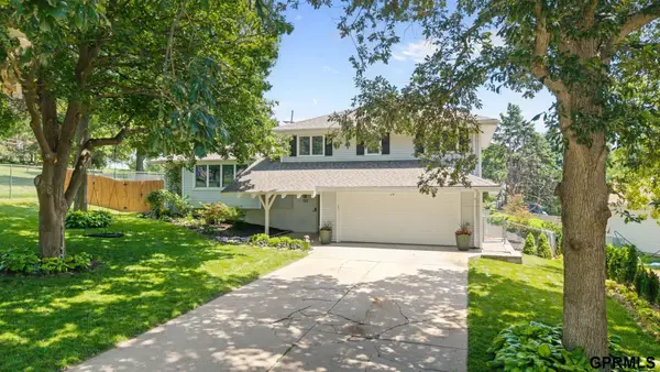 317 S 129th Street, Omaha, NE 68154