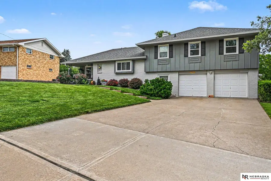 12304 Grey Fawn, Omaha, NE 68154 - #3