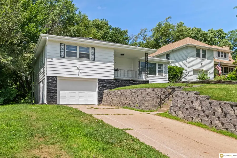 7214 North Ridge Drive, Omaha, NE 68112 - #2